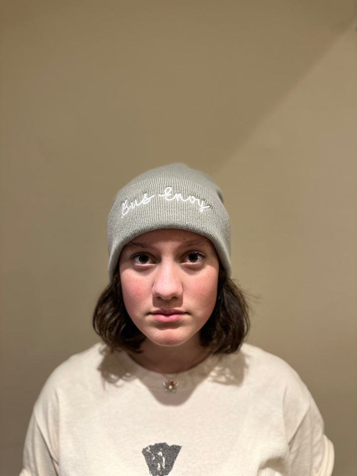 Unisex Bus Envy beanie. Grey & white