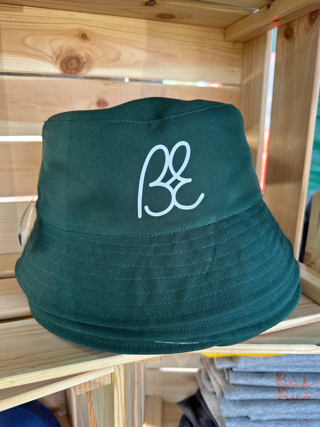 BE Bucket hat