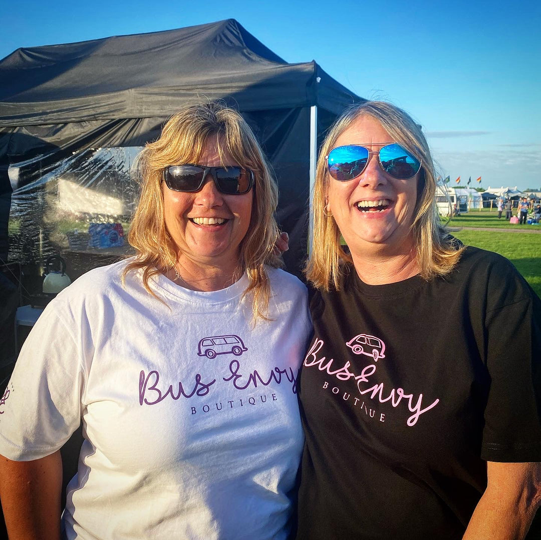 Everyday T-shirt. White & purple